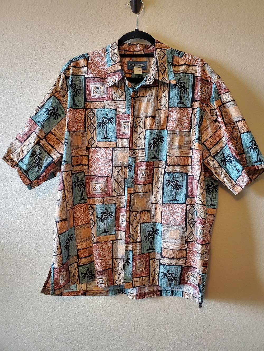 Cooke Street Honolulu Short Sleeve Button Down Shirt Hawaiian Beach Tropical